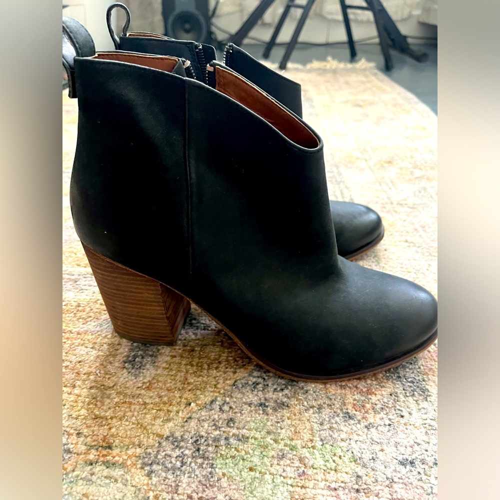Nordstrom BP Lance Block Heel Booties - never worn